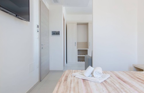 Torre Pali House | Sunset 194 beachfront