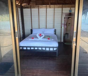 Nuea Khlong Hotel | Sunset Beach Bungalow Koh Pu