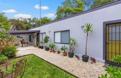 Inverloch Cottage | Sunset Beach Shack on Surf