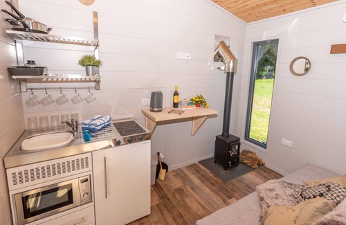 Barnstaple Cabin | Sunset Cabins - Open Plan, Sleeps 3