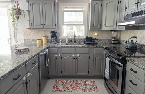 Mashpee House | Sunset Circle: A Family-Friendly Cape Cod Escape on John’s Pond