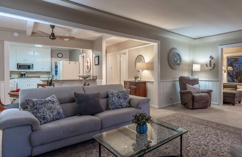 Eastside Santa Cruz House | Sunset Cottage