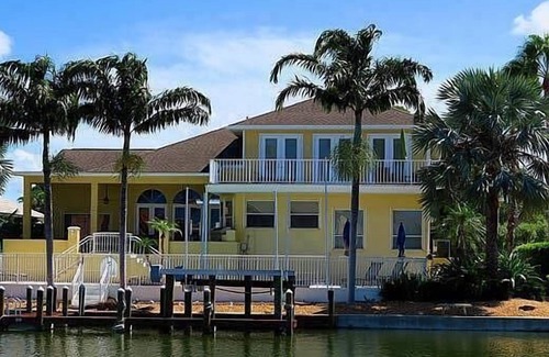 Saint Armands Key House | Sunset Heaven in Sarasota