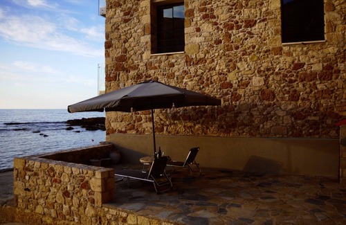 Halepa Cottage | SUNSET IN TABAKARIA