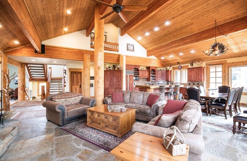 Deer Valley House | Sunset Lodge - Private Home w Hot Tub, Fire Pits, Pool Table and Expansive Views