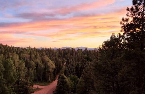 Florissant House | Sunset Mountain Getaway - Mtn. Views, Ski central, chefs kitchen, sunsets