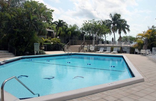 Key Largo House | Sunset Oasis at Moon Bay-perfect townhouse location, bay view
