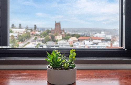 Newcastle Apartment | Sunset on the Esplanade