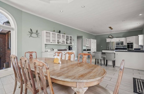 Cape Charles House | Sunset on the Rocks - Luxurious beachfront comfort!