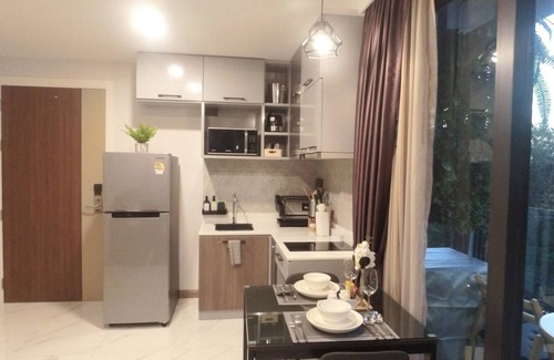 Ao Nang Apartment | Sunset plus Pool View 1 Bedroom at Ao Nang Beach