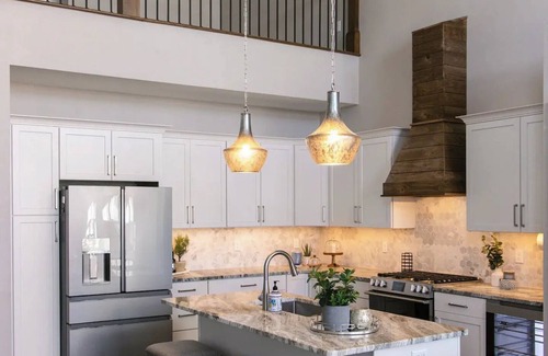 Butte Des Morts House | Sunset Retreat EAA home
