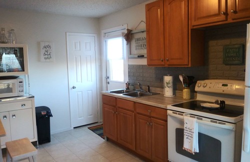 Dry Ridge House | Sunset Serenity Relaxation LP & Convenience attached apartment.