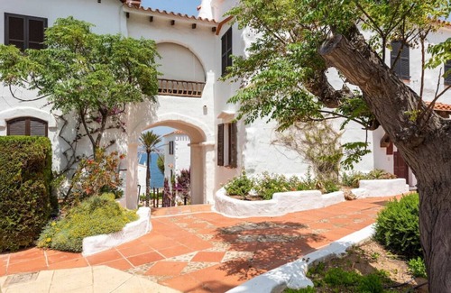Platges de Fornells Apartment | Sunset Tirant, Your seaside retreat