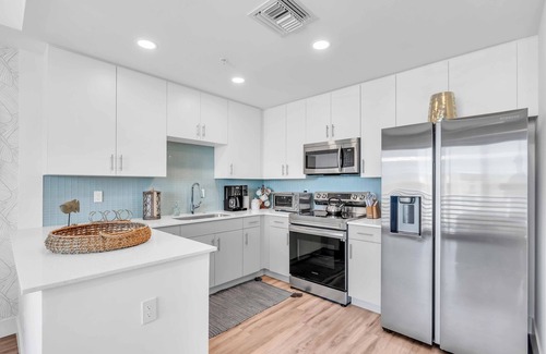 North Trail Condo | Sunset View Condo 1mile from Downtown Sarasota Internal name: Condo