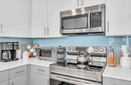 North Trail Condo | Sunset View Condo 1mile from Downtown Sarasota Internal name: Condo