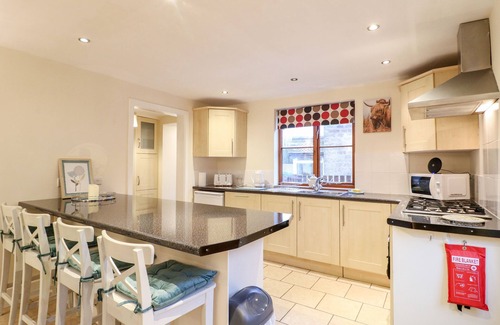 Matlock Cottage | SUNSET VIEW, pet friendly, character holiday cottage in Wirksworth