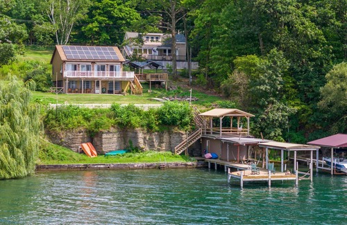 Valois House | Sunset View Waterfront Home in the heart of Seneca Lake Wine Trail with Hot Tub