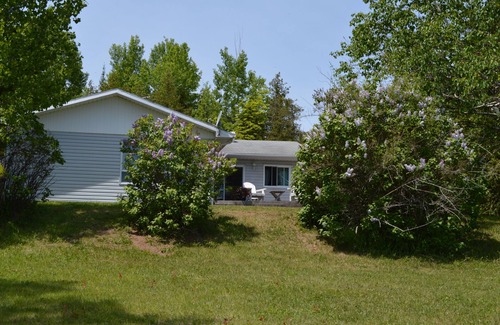 Manitoulin District Cottage | SunSite Estates Waterfront