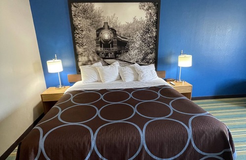 Beaver Dam Hotel | Super 8 by Wyndham Beaver Dam