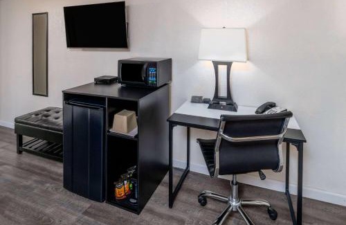 Cheyenne Hotel | Super 8 by Wyndham Cheyenne WY