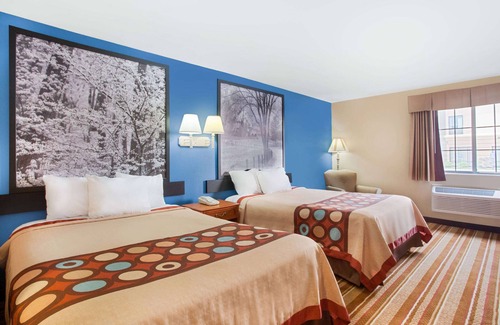 Defiance Hotel | Super 8 by Wyndham Defiance