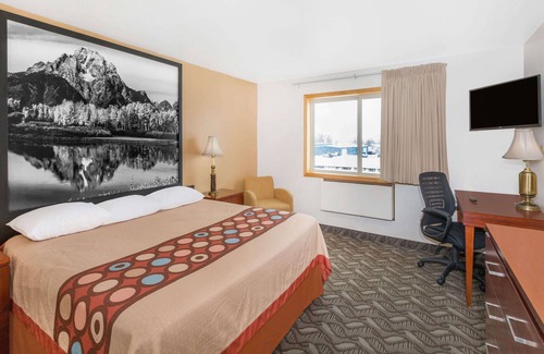 Diamondville Hotel | Super 8 by Wyndham Diamondville Kemmerer