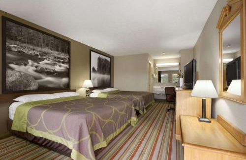 Fort Chiswell Hotel | Super 8 by Wyndham Fort Chiswell Wytheville Area