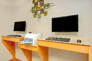 Independence Hotel | Super 8 by Wyndham Independence Kansas City