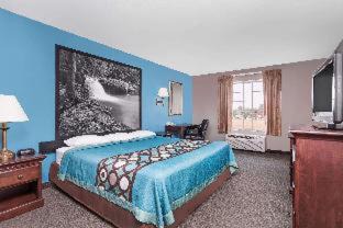 Rainsville Hotel | Super 8 by Wyndham Rainsville