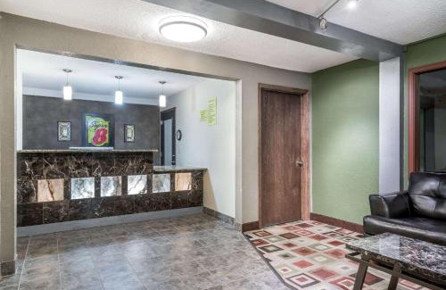 Rice Lake Hotel | Super 8 by Wyndham Rice Lake