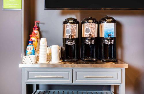 Kipling Hotel | Super 8 by Wyndham Wheat Ridge/Denver West