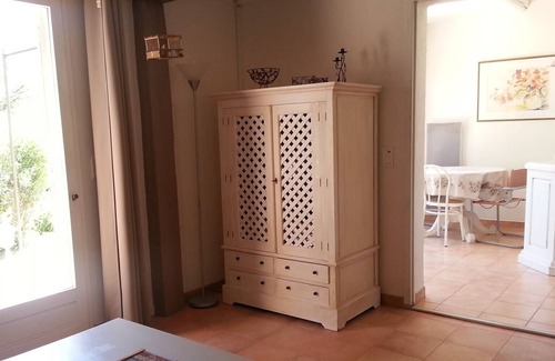 Lacoste Apartment | Super apartment Figuier in a wonderful parc une view of the Luberon