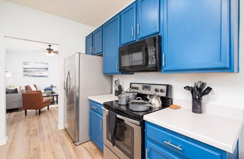 Georgetown House | Super Clean/Fun Environment! Low Cleaning Fee!