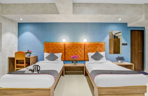 Gandhinagar Hotel | Super Collection O Siddharth Corporate