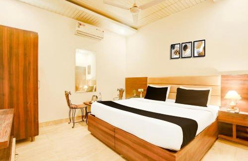 Zirakpur Hotel | Super Hotel O Chandigarh Road Formerly Royal Woods