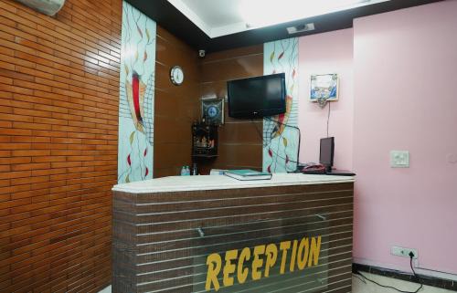 Patel Nagar Hotel | Super Hotel O J P Inn Near Patel Nagar Metro Station