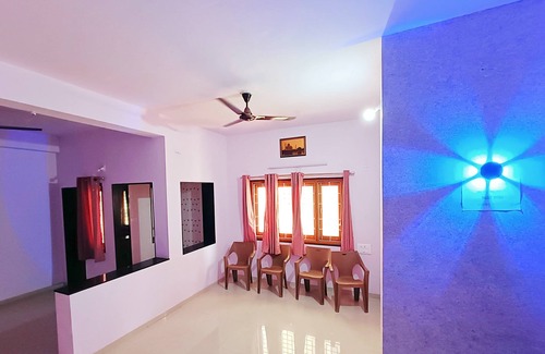 Rajkot Apartment | super luxury suite 4-bedroom apartment with WiFi, AC in marvelous Rajkot