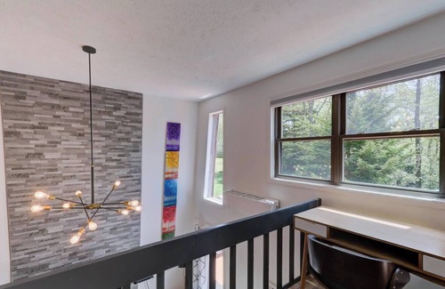 Pocono Pines House | Super Private! Modern Farmhouse Surrounds by Woods! No Cleaning Fee!