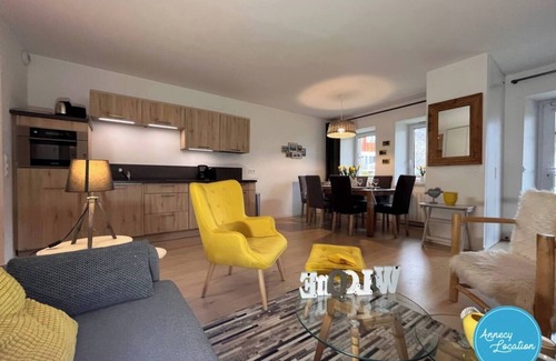 Echarvines Apartment | Superb 4* apartment near the lake and mountain view