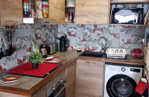 Thollon-les-Memises Apartment | SUPERB APARTMENT. T2 3 ETOILES THOLLON LES MEMISES, SKI SLOPES, LAKE VIEW