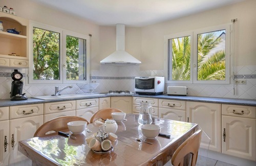 Crach House | Superb house for 8 in Crach with swimming pool