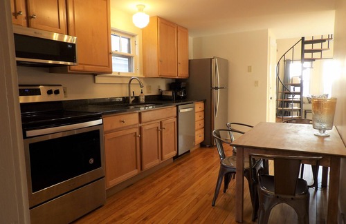 Burlington Apartment | Superb location, Updated Apartment with Lake View