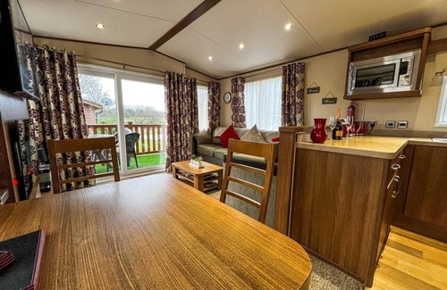 Haveringland House | Superb lodge in rural Norfolk near Norwich, with lake views & fishing ref 16018H