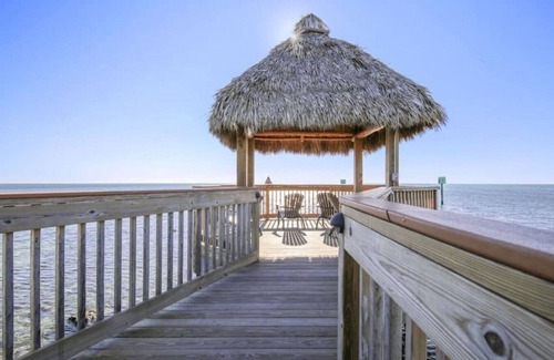 Tavernier Apartment | Superb Ocean View Suite w/heated pool, beach, marina, tennis/pickleball