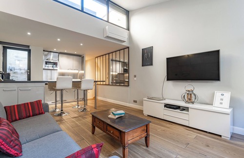 Saint-Bruno - Saint-Victor Apartment | Superb quality duplex in hypercentre with rooftop and air conditioning