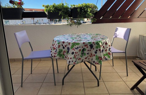 Saint-Cyprien Plage Apartment | Superb spacious 3* Modern Apartment On Marina/Sea Views, Walk To Beach/Port