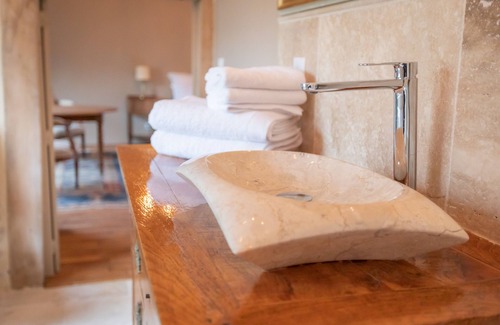 Vierzon Apartment | Superb suite in the heart of the forest