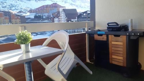 Bergers Apartment | Superb view+Swim Pool+Smart TV+Netflix+Projector