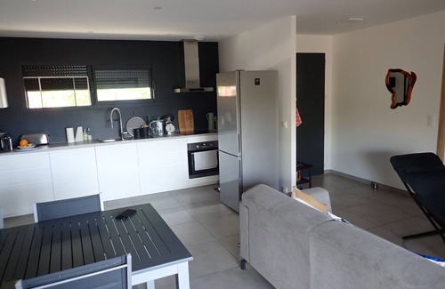 Solaro Villa | Superb villa, 5km from Solenzara. Air-conditioning, swimming pool, fenced grounds.