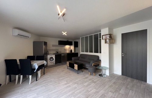 Greoux-les-Bains Apartment | Superbe Appartement 4 p en RDC